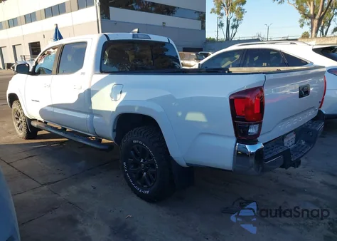 2021 Toyota Tacoma Sr5 V6 z USA, uszkodzony, nr VIN 3TMBZ5DN0MM028823